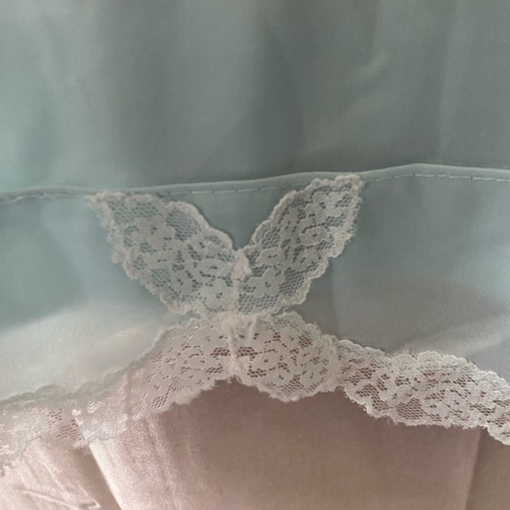 Vintage 50s/60s  women’s short light blue with white lace slip size 34 - Picture 6 of 9